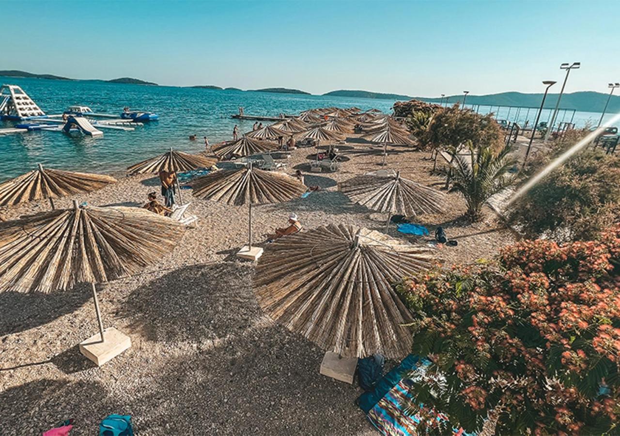 Luxury Beach Apartment W Sunset Sea Views Sibenik Luaran gambar